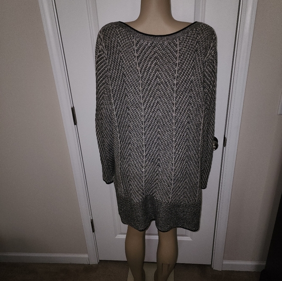 Sweater - Picture 2 of 2